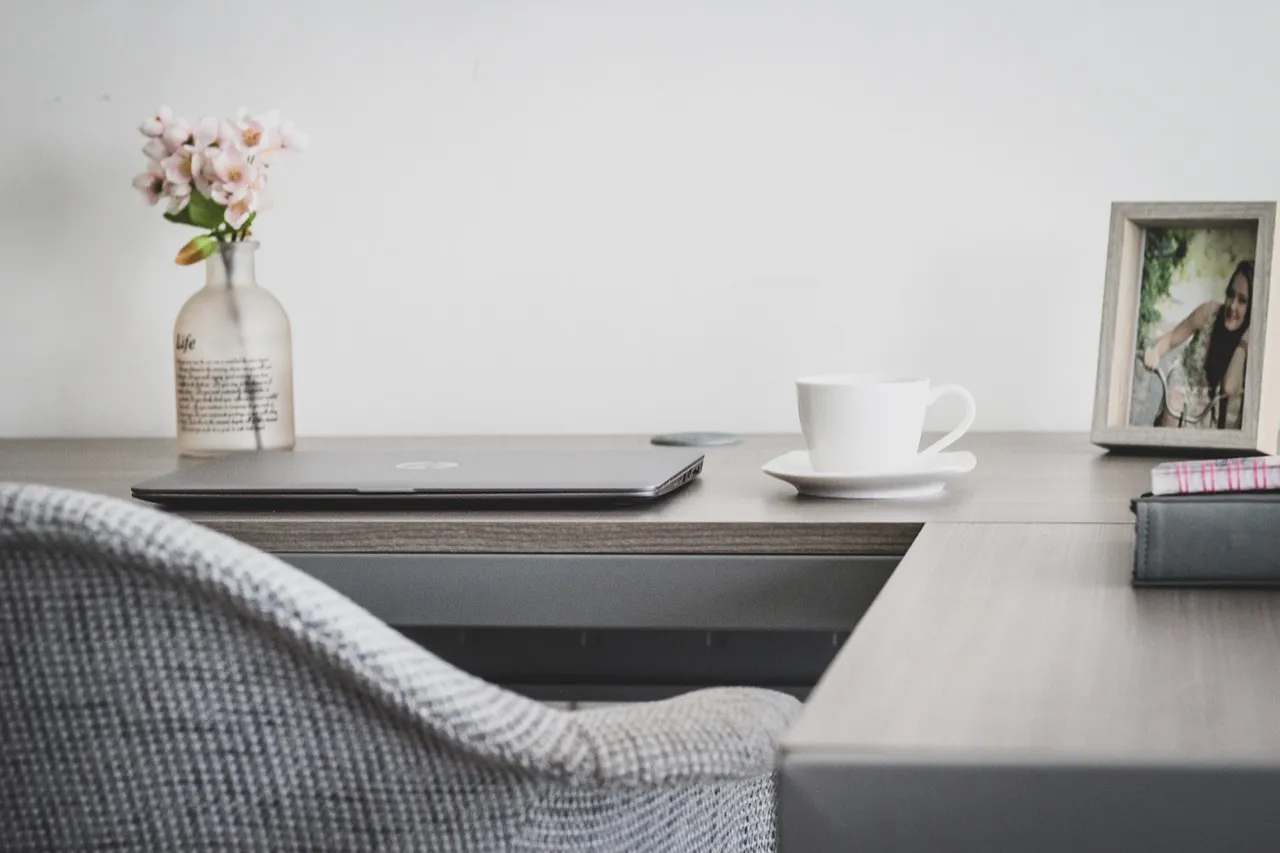 Photo showing workplace, workspace, home office and office.
